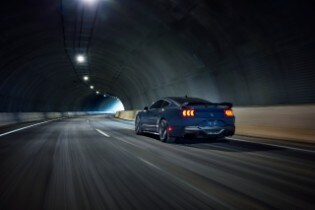 Mustang Dark Horse